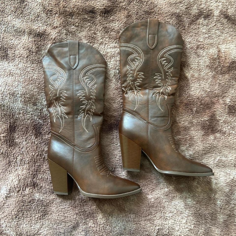 Brown Western-Style Women's Boots